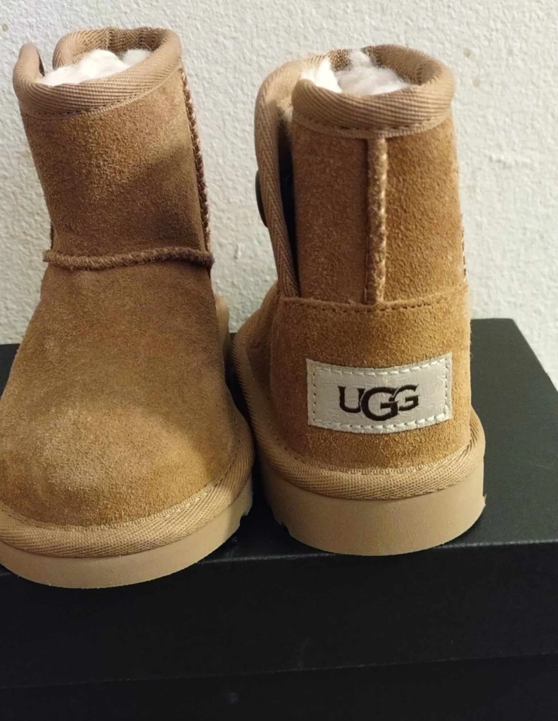 UGG Kids' Boots size 6c
