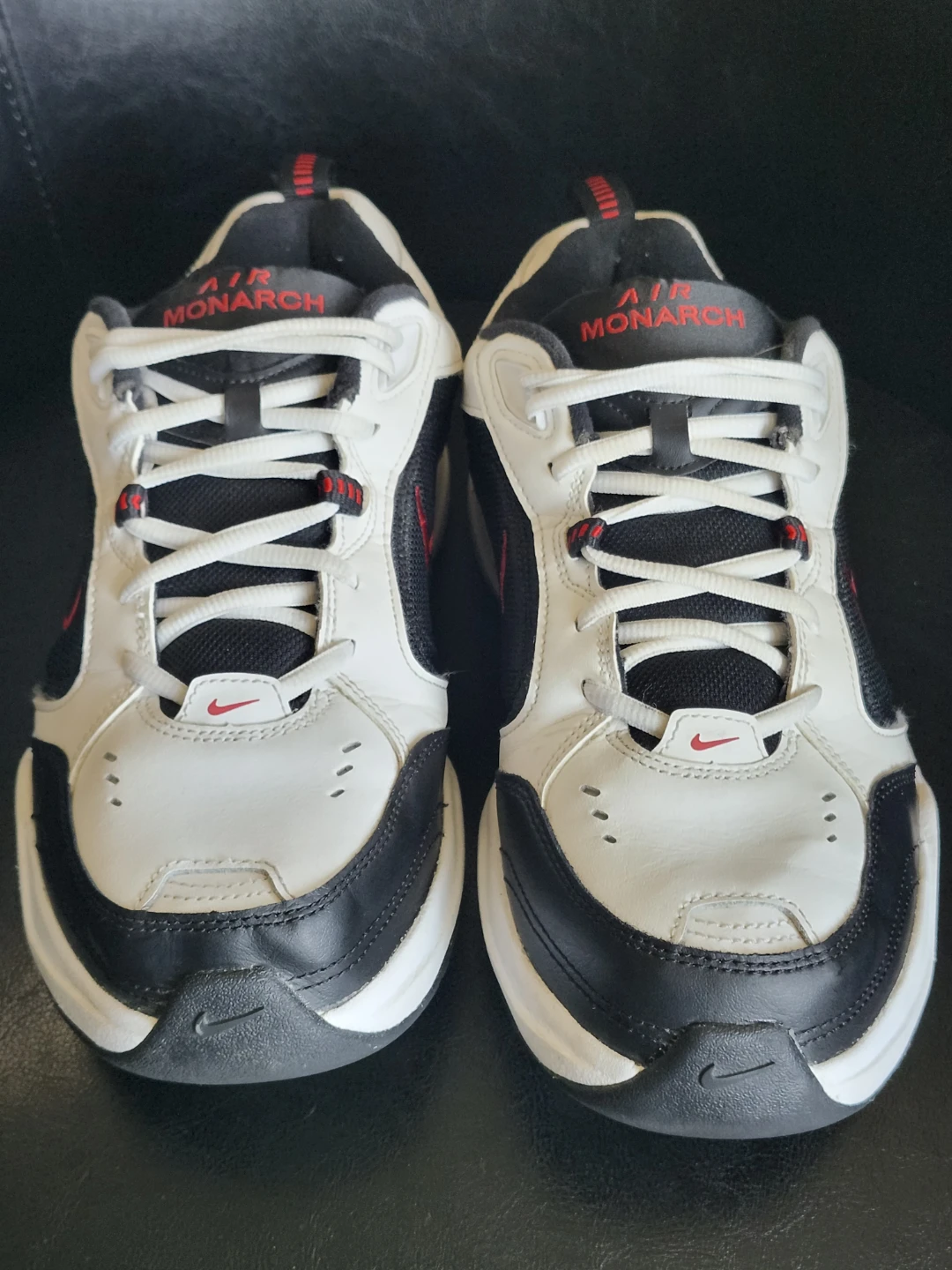 Nike Air Monarch IV Men's 9.5 Shoes - photo 2