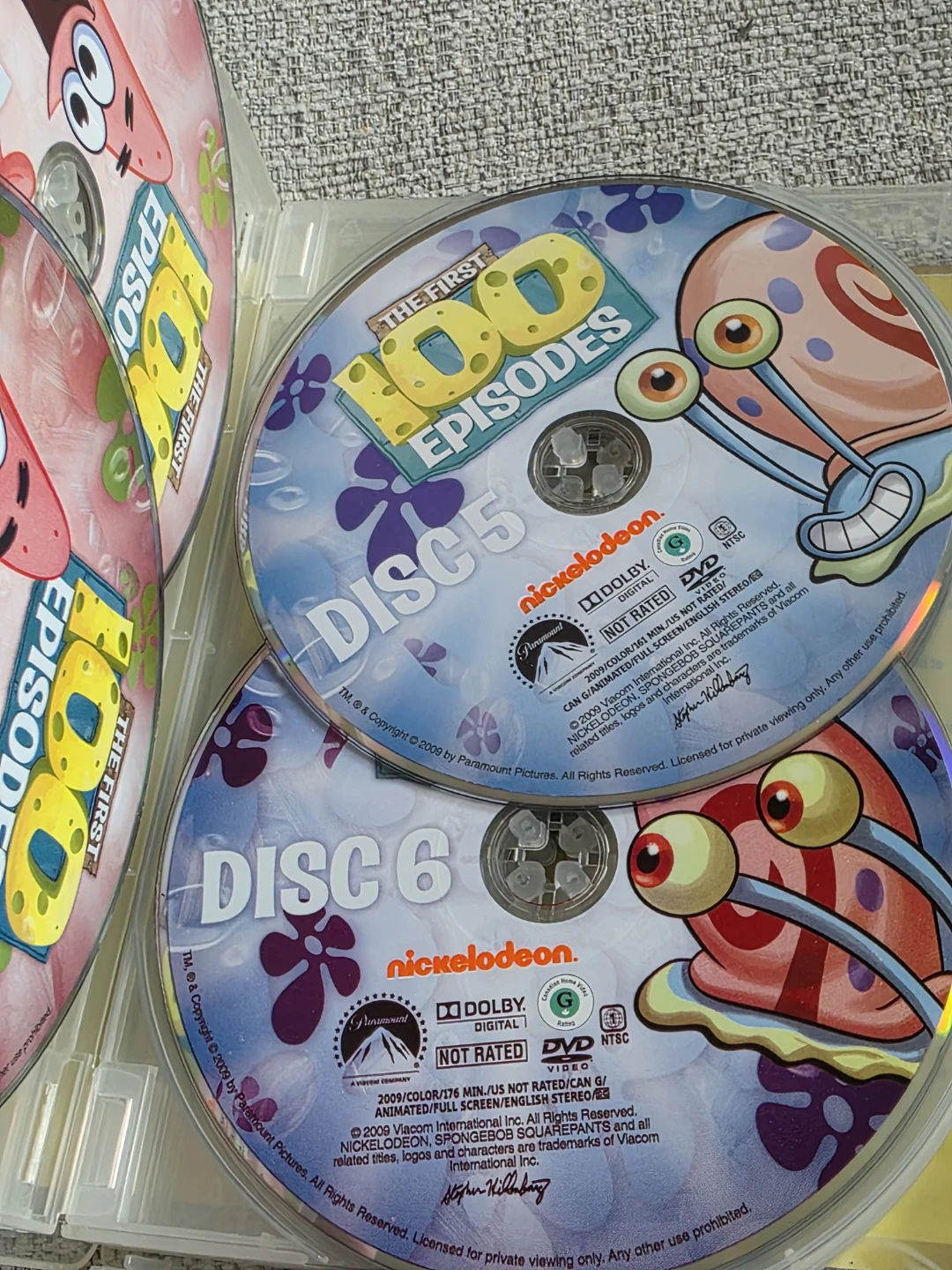 SpongeBob SquarePants: The First 100 Episodes DVD Set - photo 5