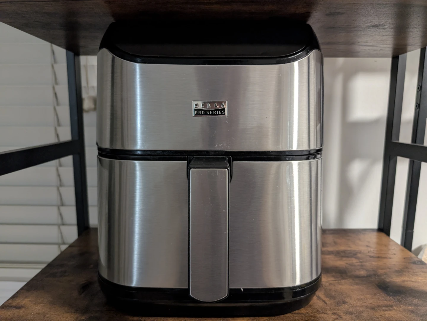 Used Bella Pro Series Touchscreen Air Fryer - 5.7L/6.1Q