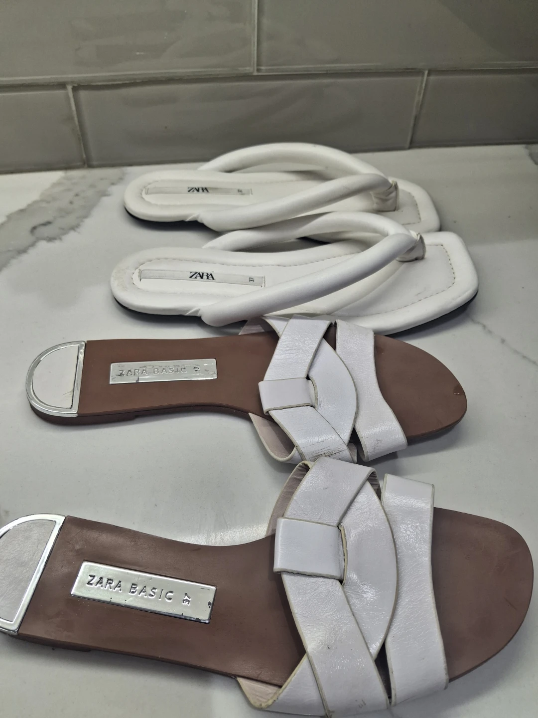 Zara White Slip-On Sandals and Flip-Flops - Size 37 - photo 2