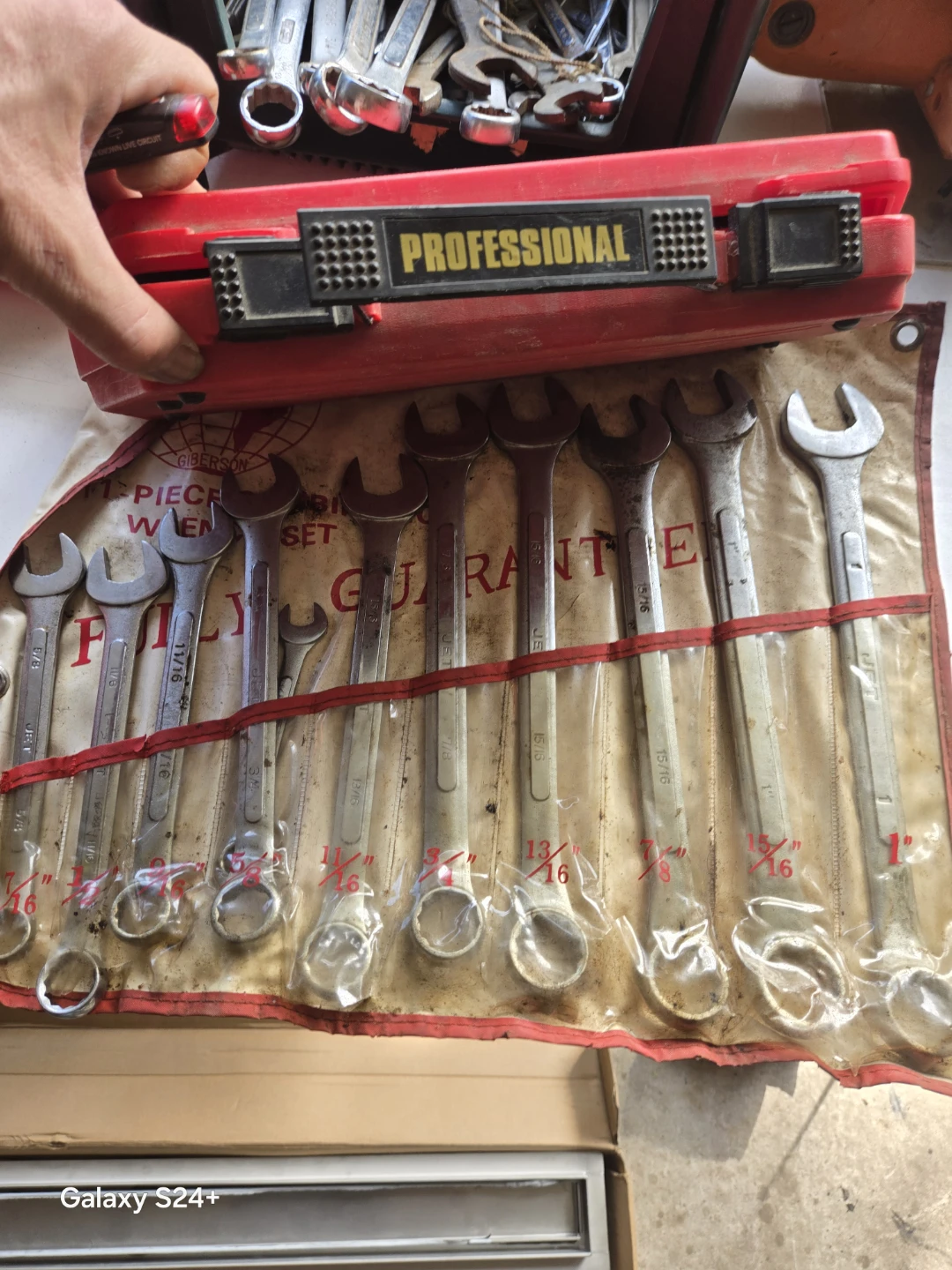PROFESSIONAL SERIES 12 Piece 1/2" Drive Socket Set