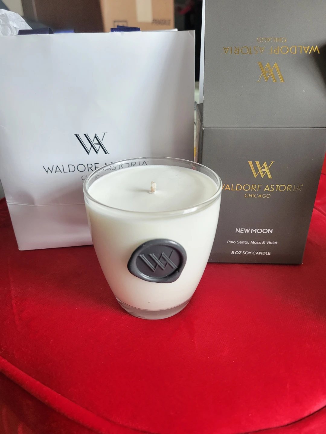 Waldorf Astoria Chicago New Moon 8 oz Soy Candle