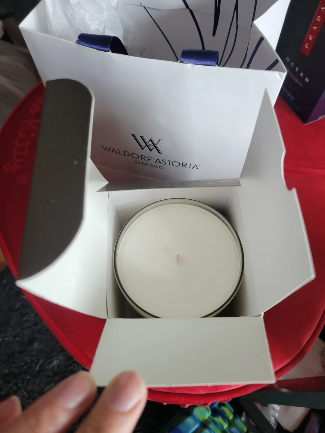 Waldorf Astoria Chicago New Moon 8 oz Soy Candle - photo 4
