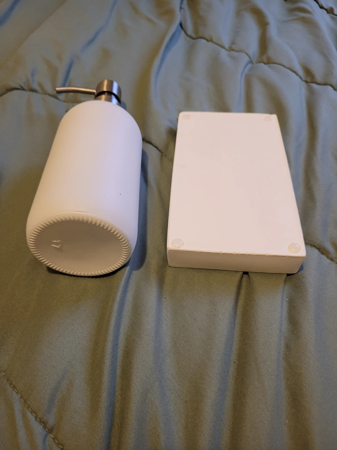 White Soap Dispenser Set with Tray - photo 5