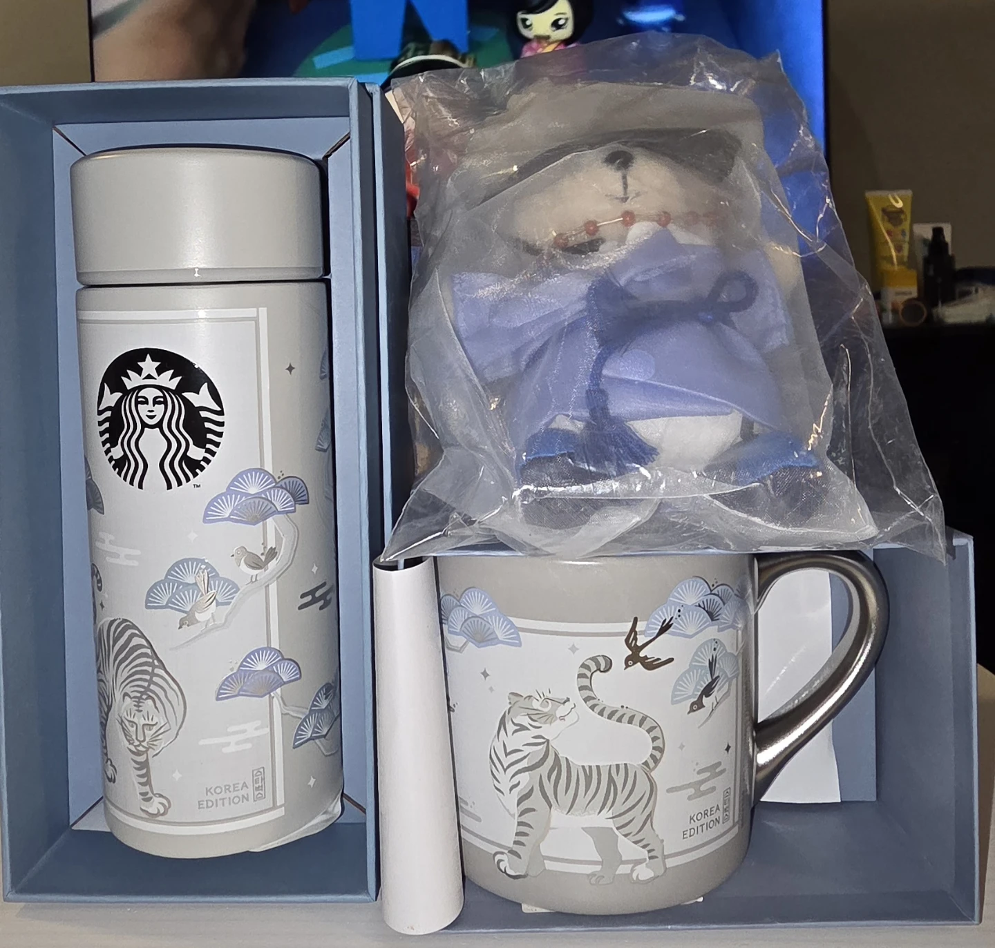 Limited Edition - Starbucks Korea Hojakdo Collection - photo 2