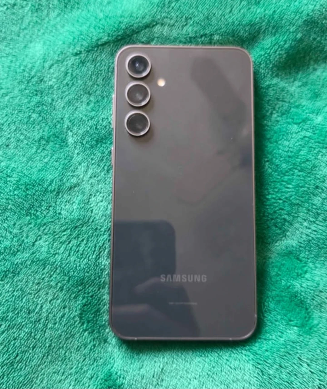 Samsung Galaxy S23 FE - photo 3