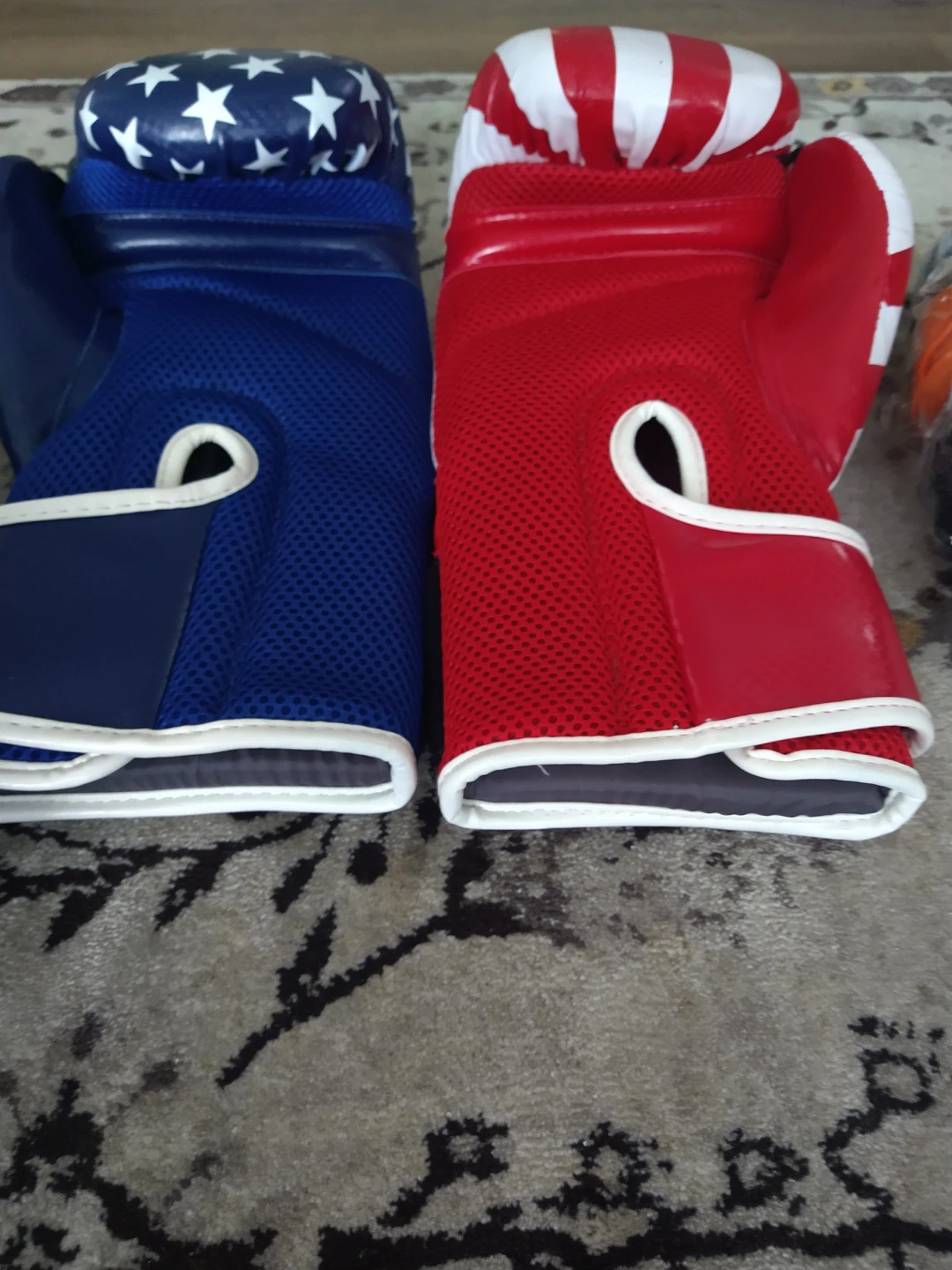 ILKB Il Black 12oz, 14oz or 16oz Gloves NWT w/ FREE HAND WRAPS - photo 3