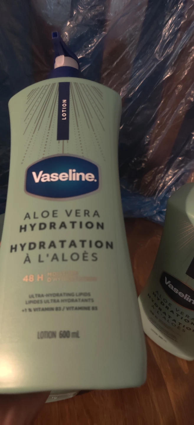 Vaseline Aloe Vera Hydration Lotion 600 mLx3 - photo 3