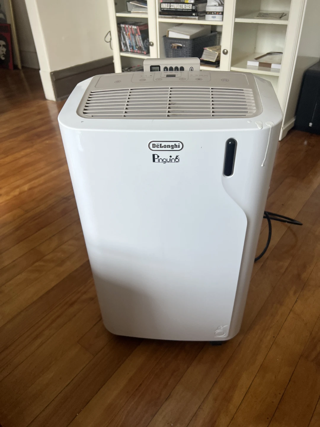 DeLonghi Pinguino Portable Air Conditioner PAC EM369S-6AL WH