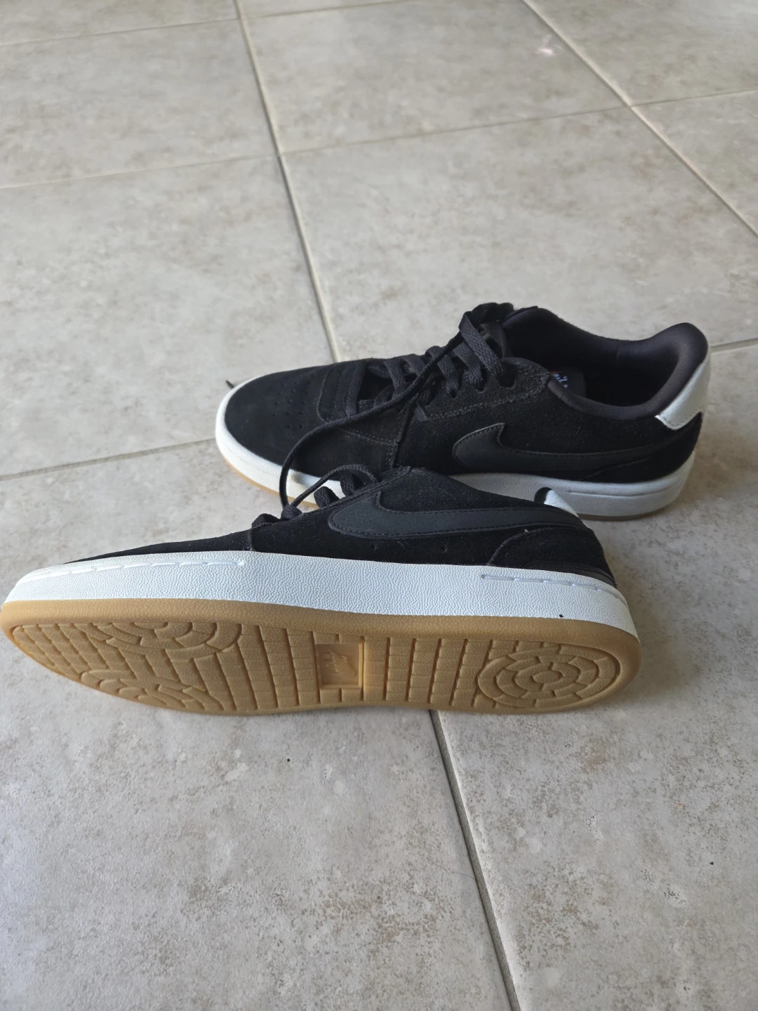 Brand New Unisex Nike Black Suede Sneakers size 6.5 - photo 2