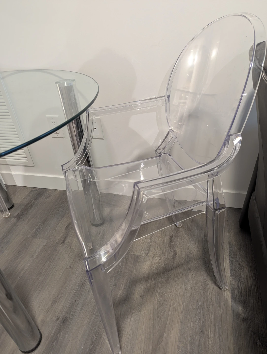 2 Stackable Clear Transparent Acrylic Ghost Chairs - photo 2