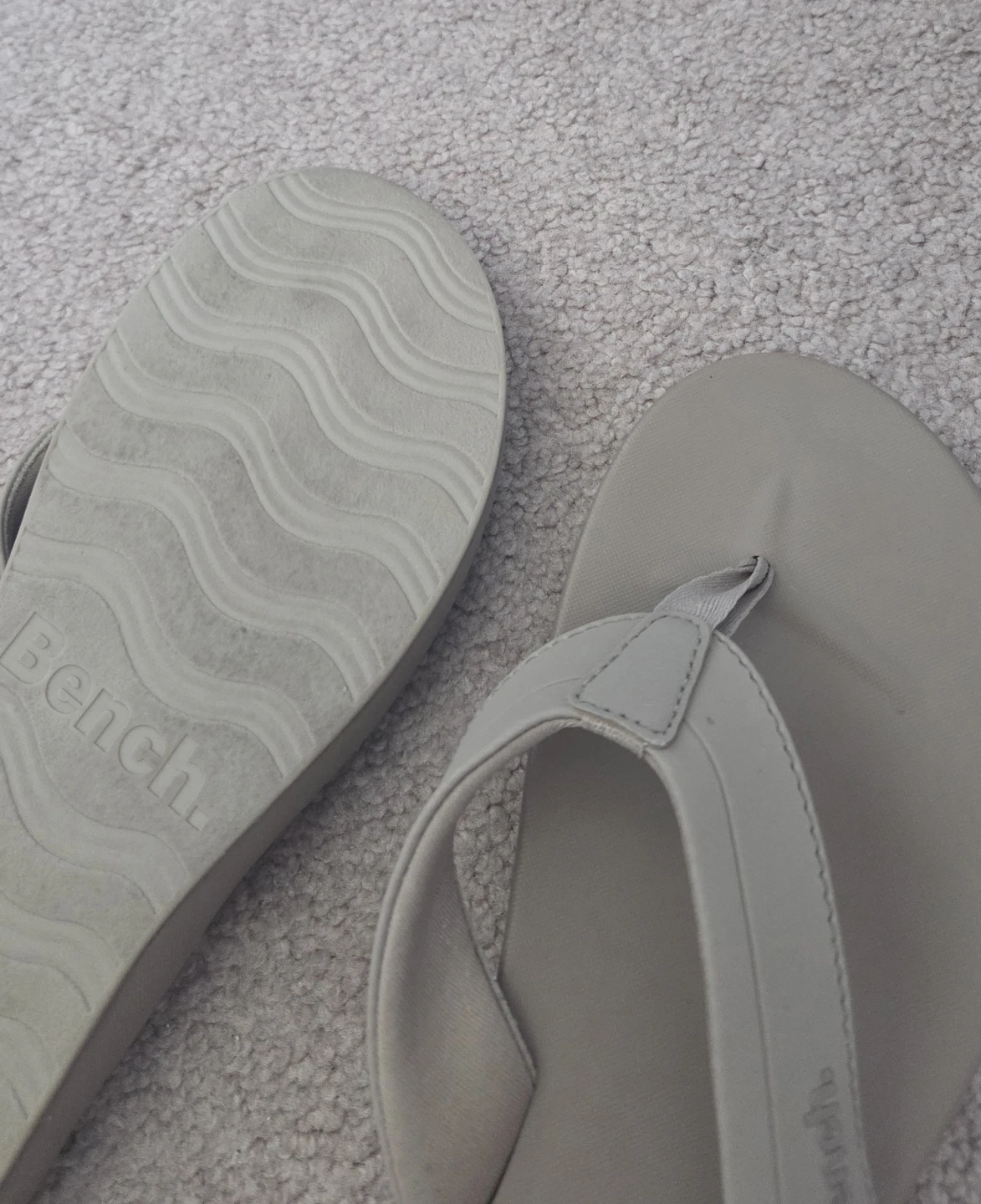 Bench Flip Flops Size 8 - photo 2