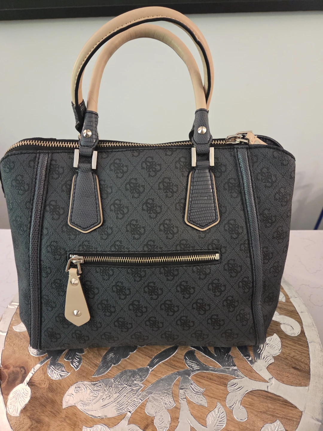 Guess Satchel Handbag - photo 3