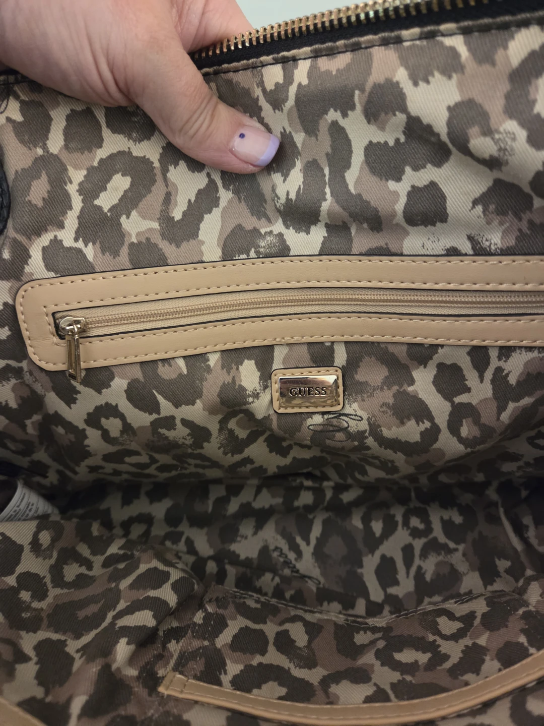 Guess Satchel Handbag - photo 5