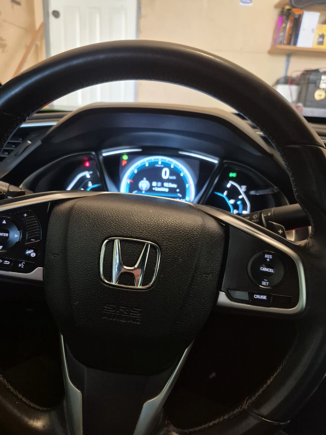 car - photo 2