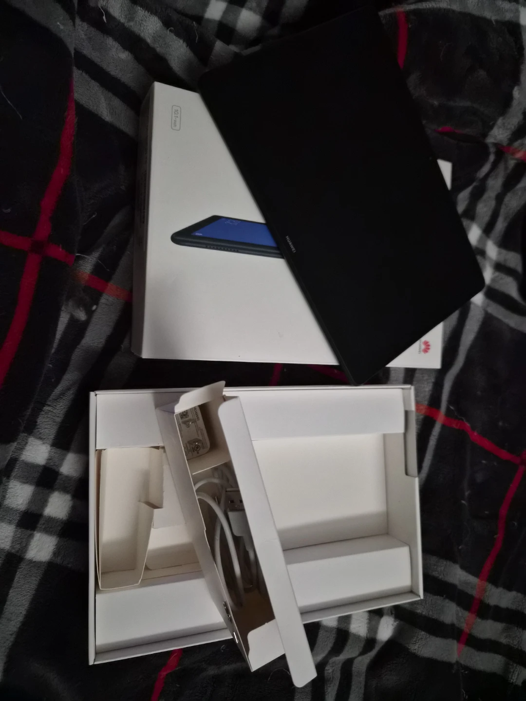 HUAWEI MediaPad T5 Tablet - Black - photo 2
