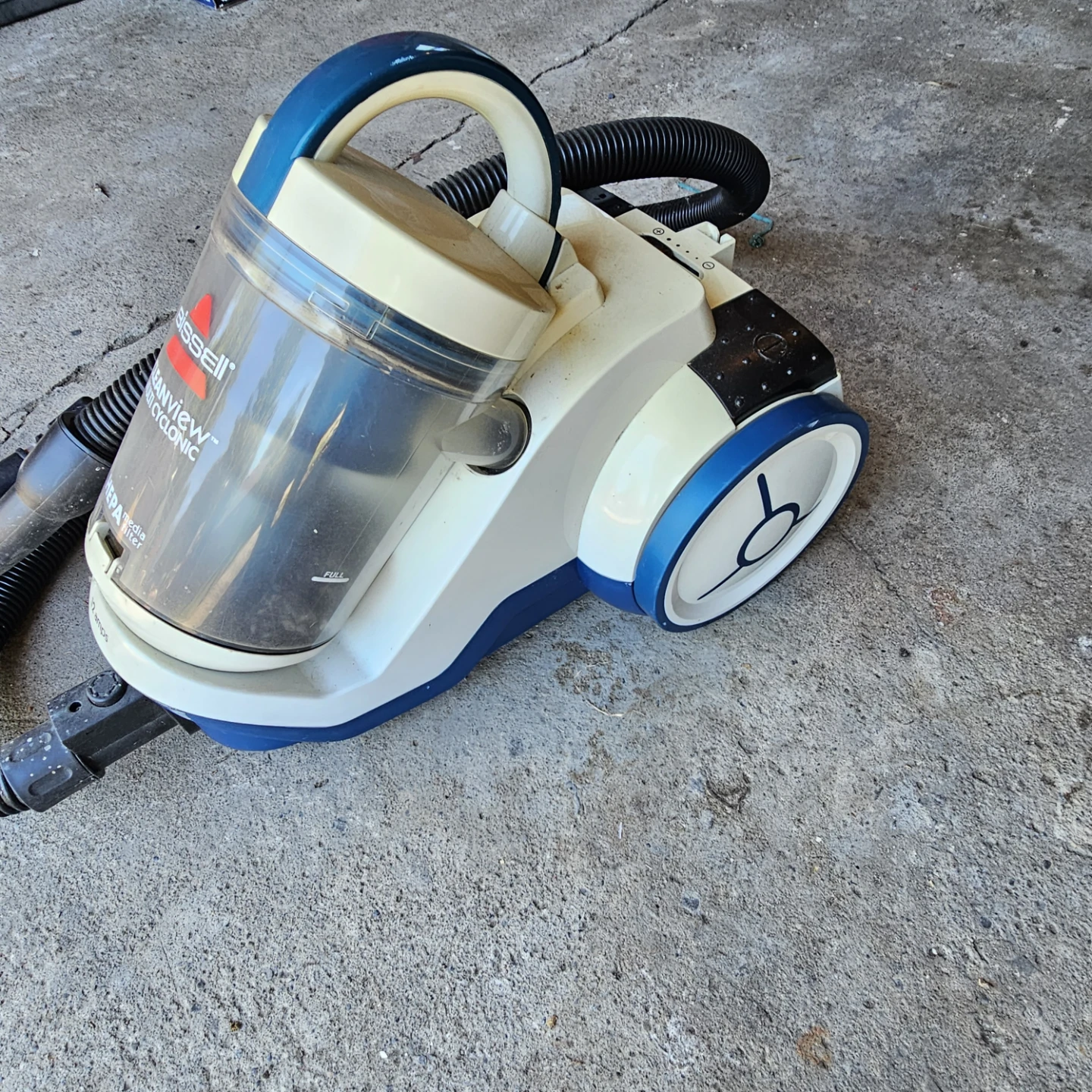 Bissell CleanView Multi Cyclonic Vacuum - photo 3