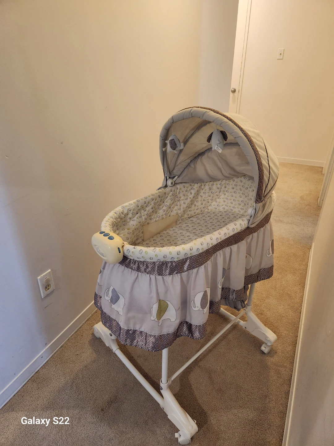 Infant Bassinet with - photo 2