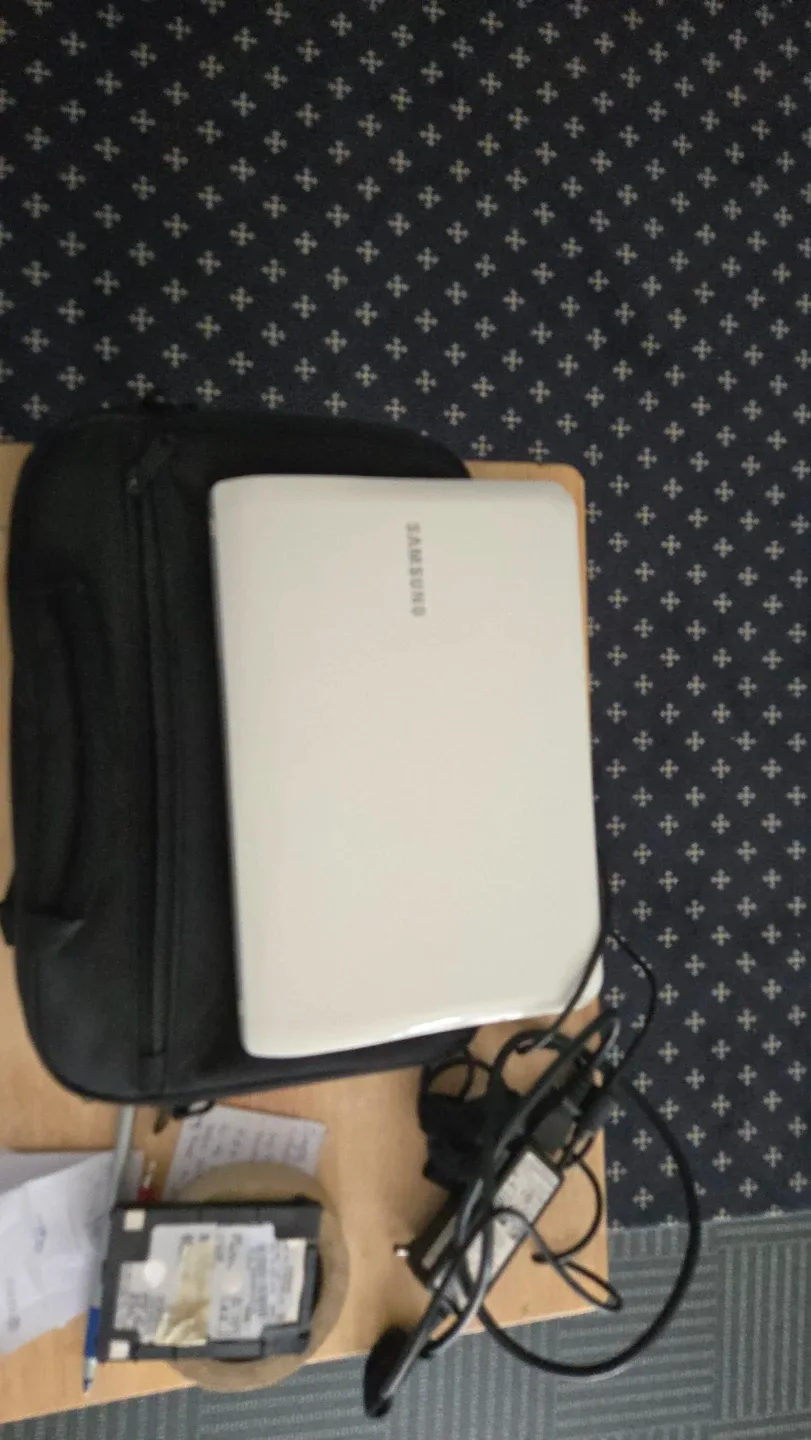 Samsung Laptop with Charger and Bag