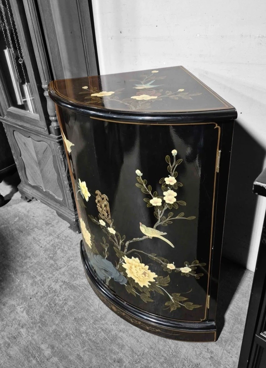 Vintage Black Lacquer Curved Corner Cabinet - photo 3