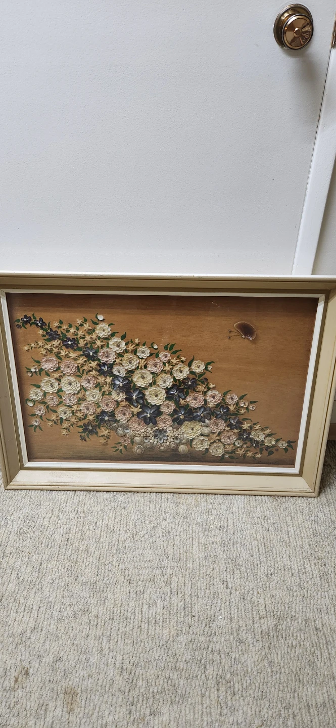 Vintage Framed Floral Artwork made with shells - photo 2