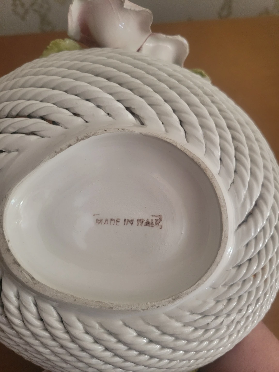 Vintage Ceramic Basket with Roses - photo 4