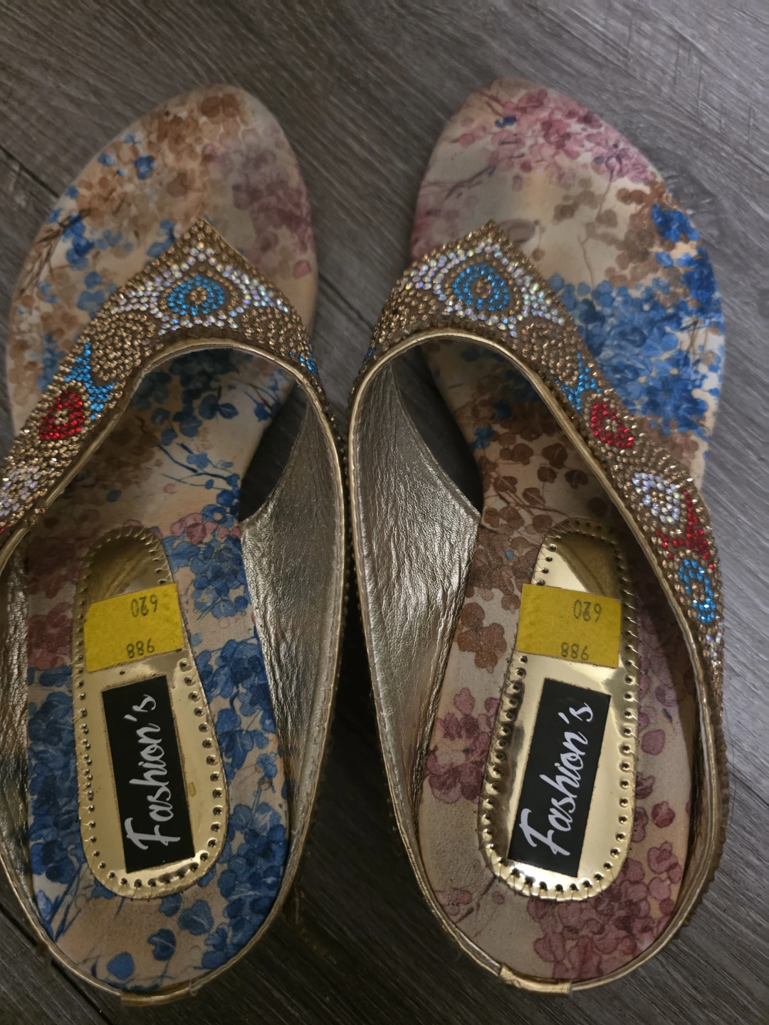 New Fashion's Women's Embellished Flip Flops Size 6 - photo 4