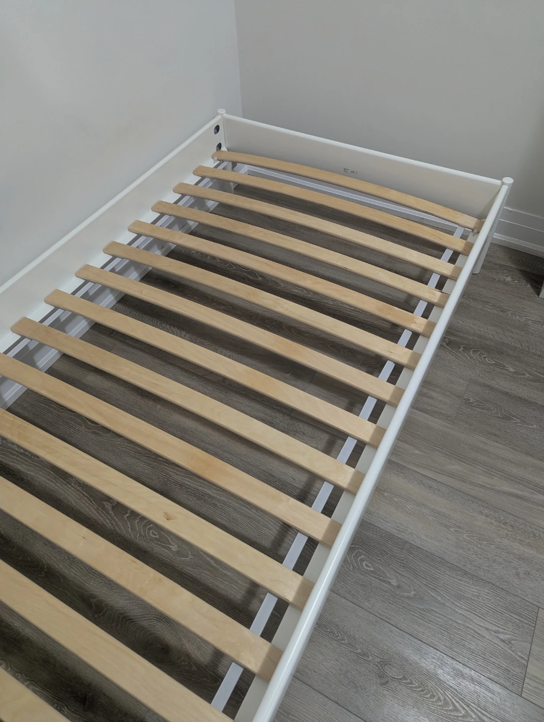 IKEA LUROY Bed Frame - White - photo 4
