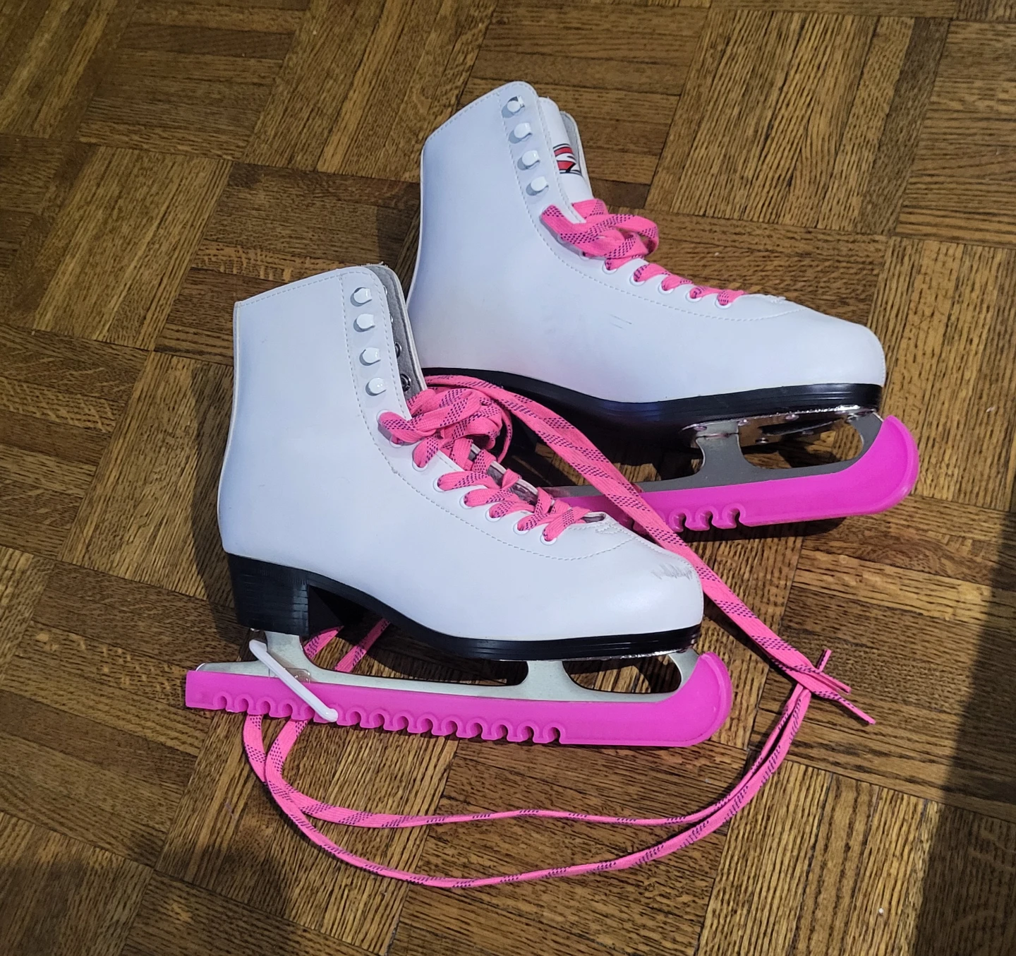 ❄️ White Figure Skates – Women’s Size US 10