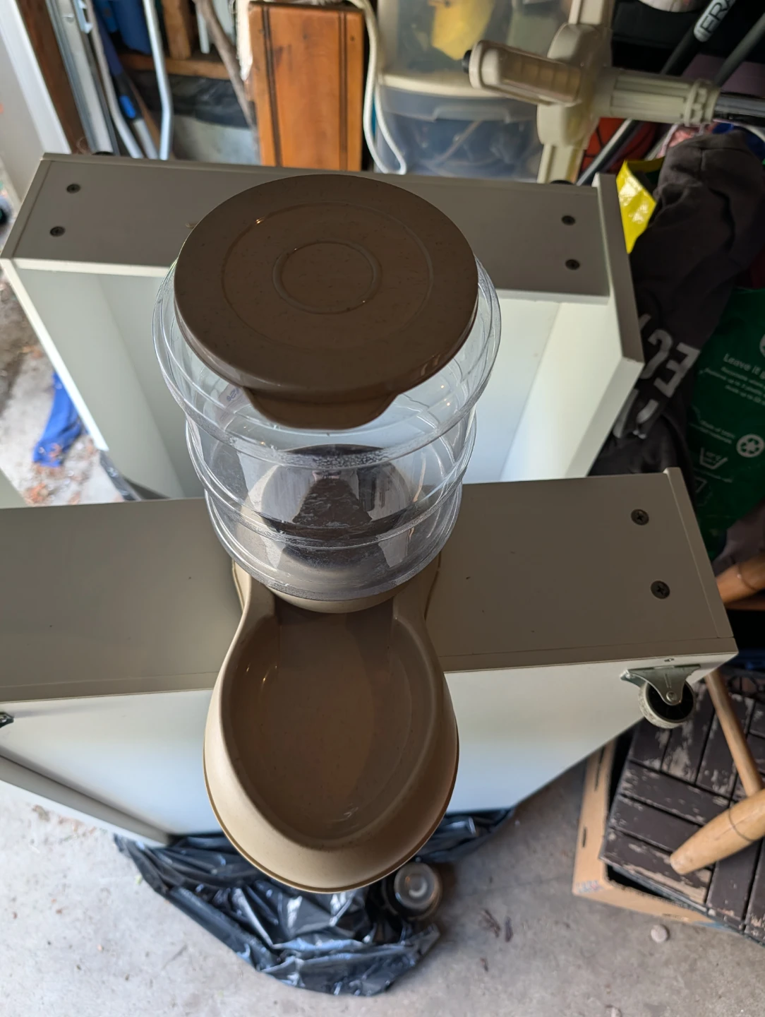 Bluerise Pet Food and Water Dispenser - photo 4