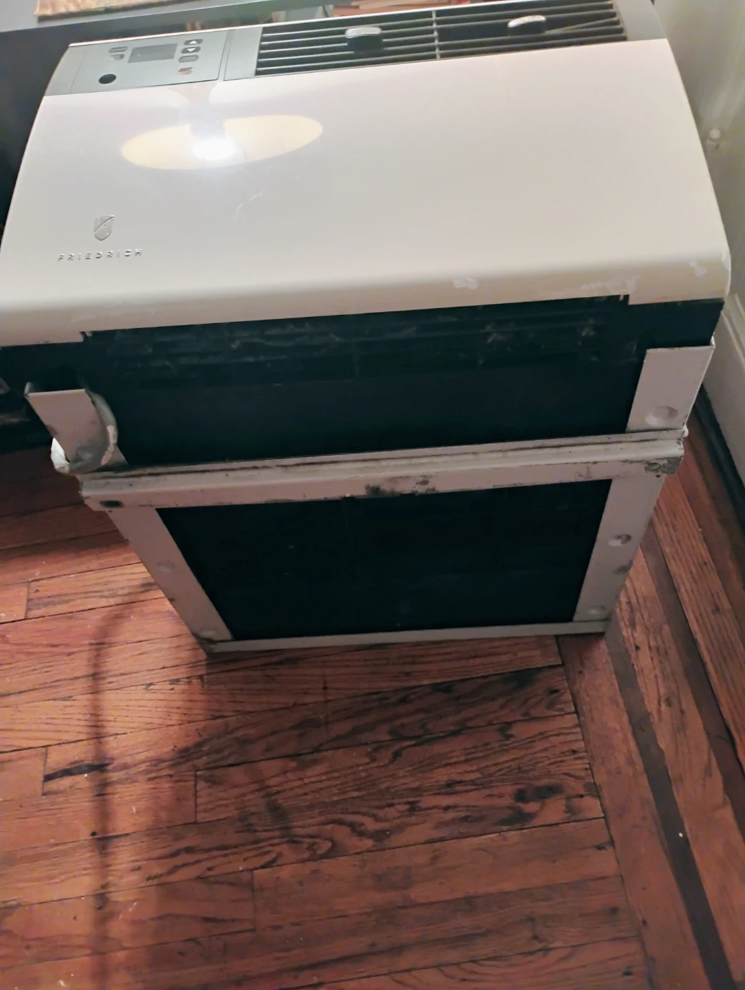 Friedrich Window Air Conditioner - photo 3