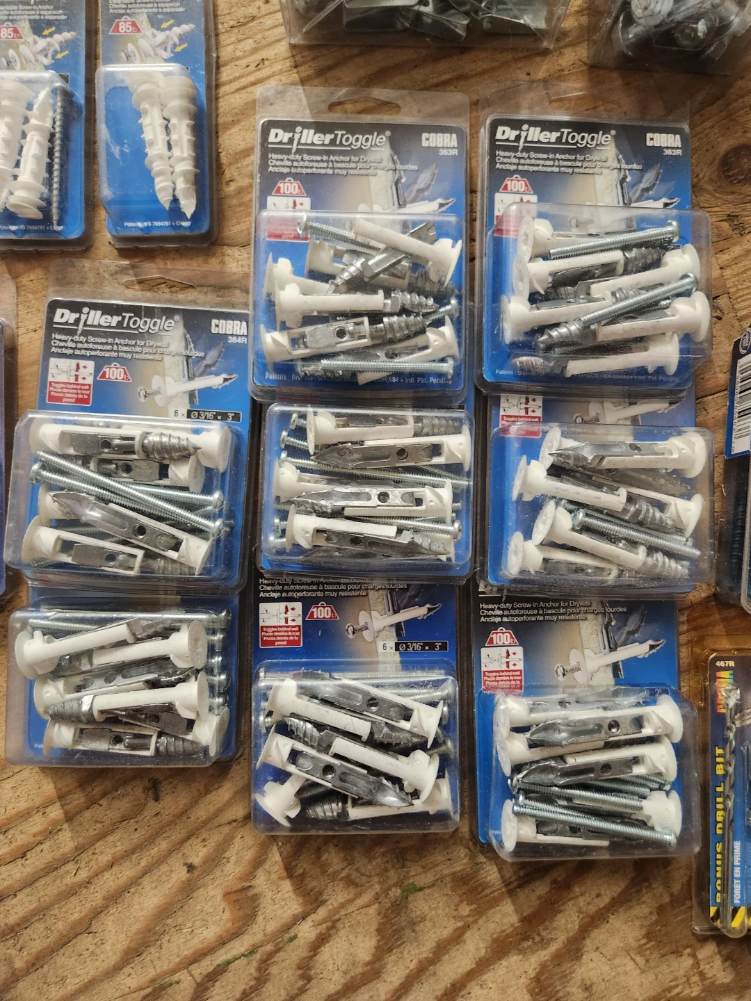 COBRA Driller Toggle and WallGripper Anchors Lot - photo 3