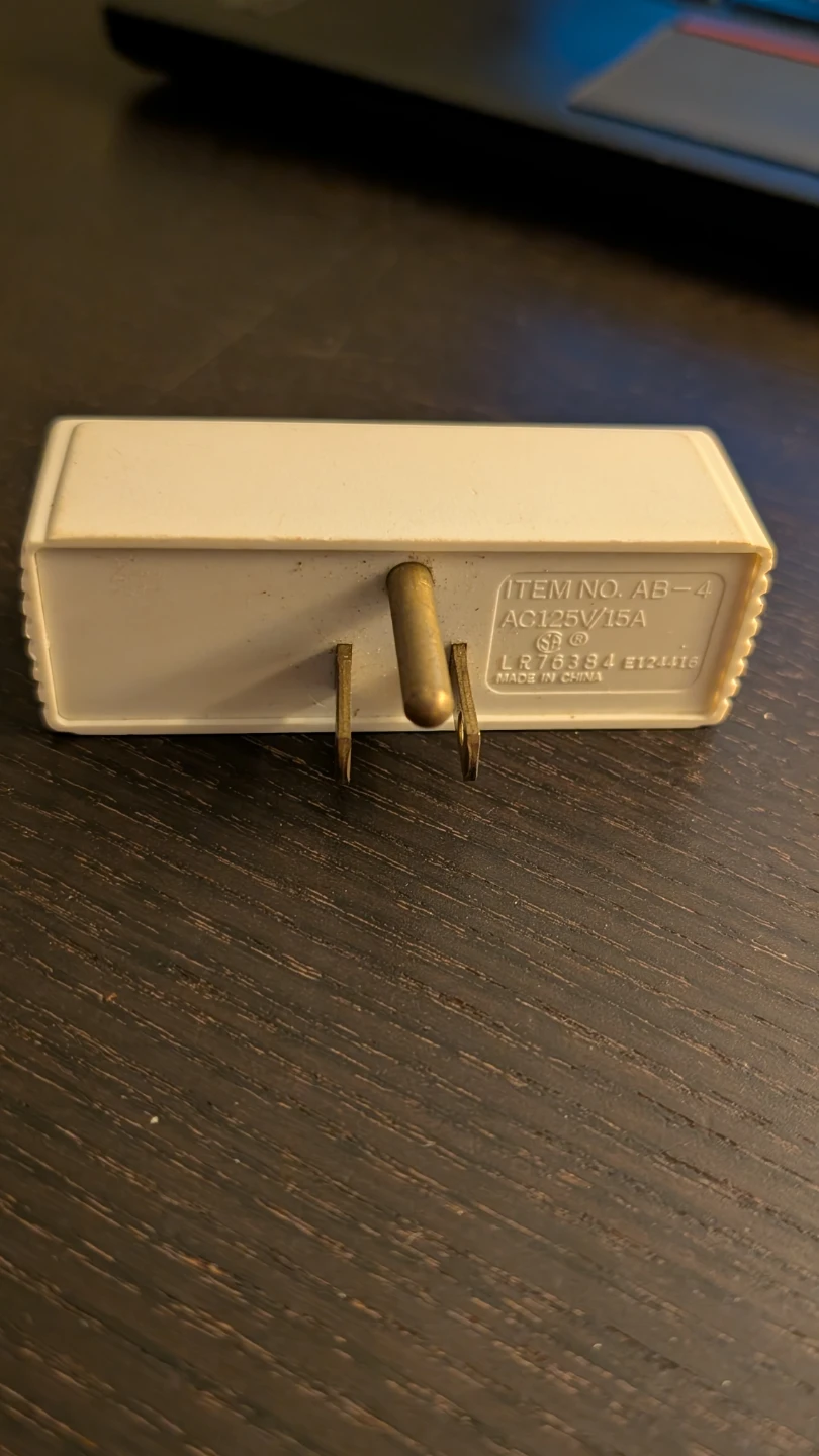 3-Outlet Wall Tap Power Adapter - photo 2