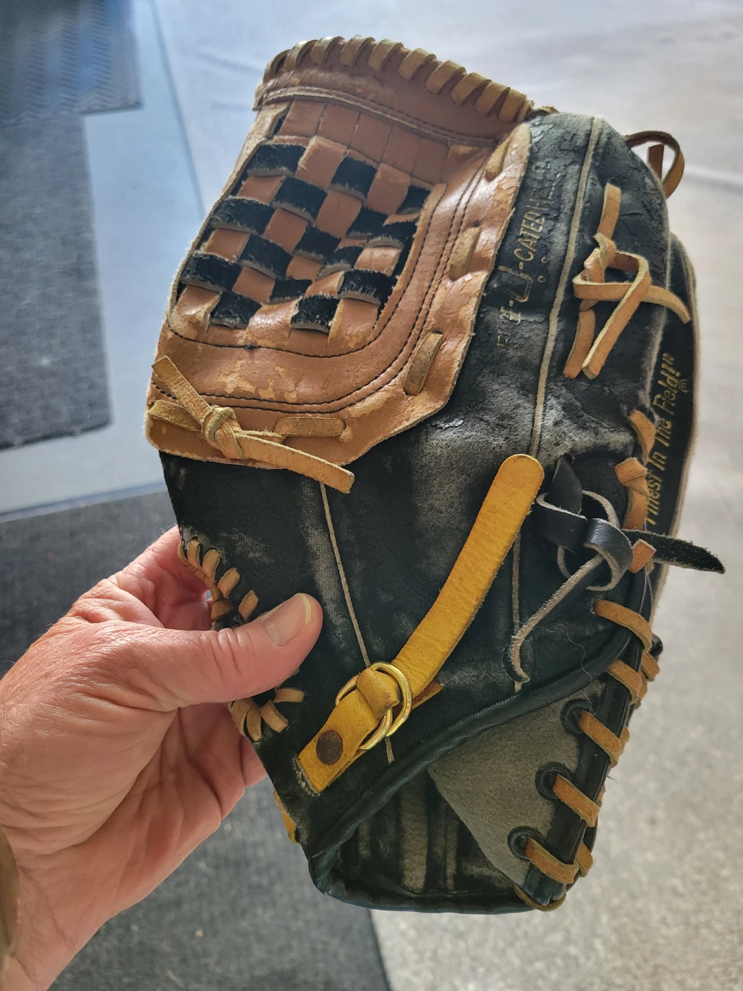 Rawlings baseball glove - photo 2