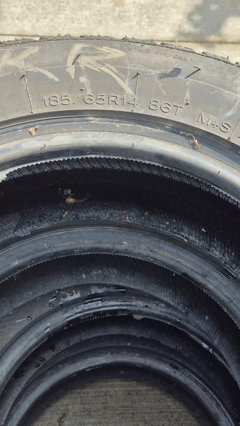 Uniroyal Four 185/65R14 M+S Winter Tires - photo 4