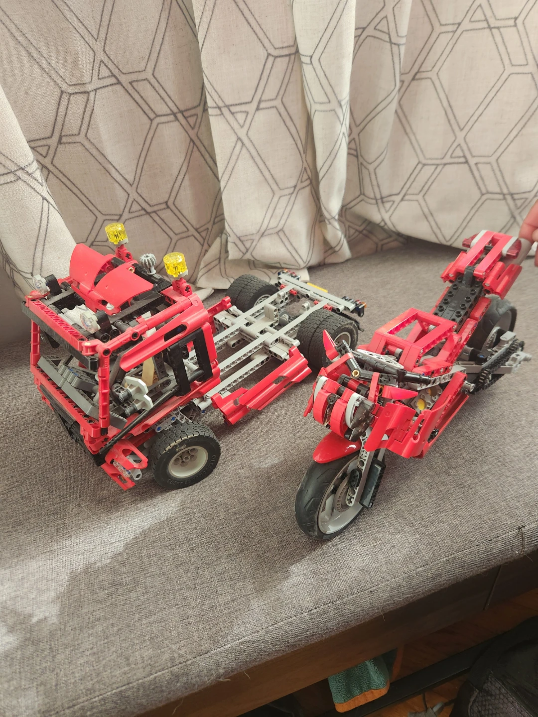 LEGO Technic Truck and Motorcycle Building Sets ⚽