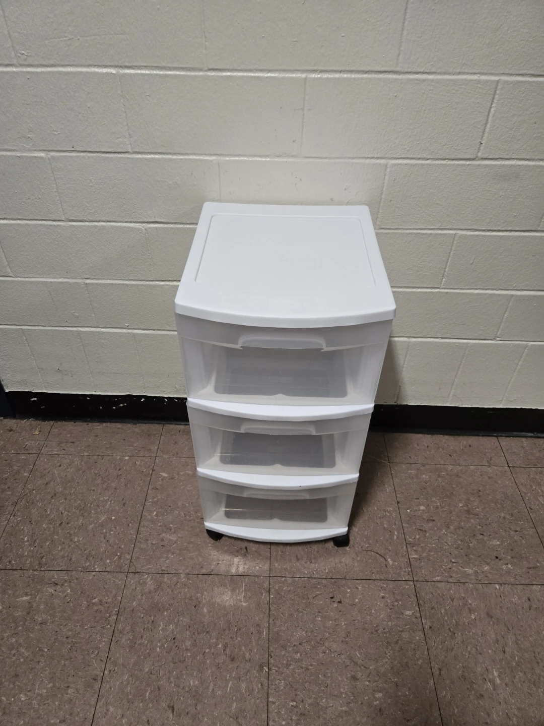 Sterilite 3 Drawer Plastic Rolling Storage Organizer Cart - photo 3