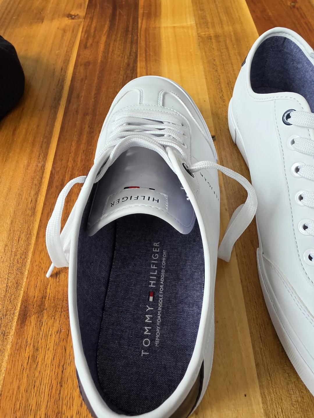 Tommy Hilfiger White Leather Sneakers - photo 3