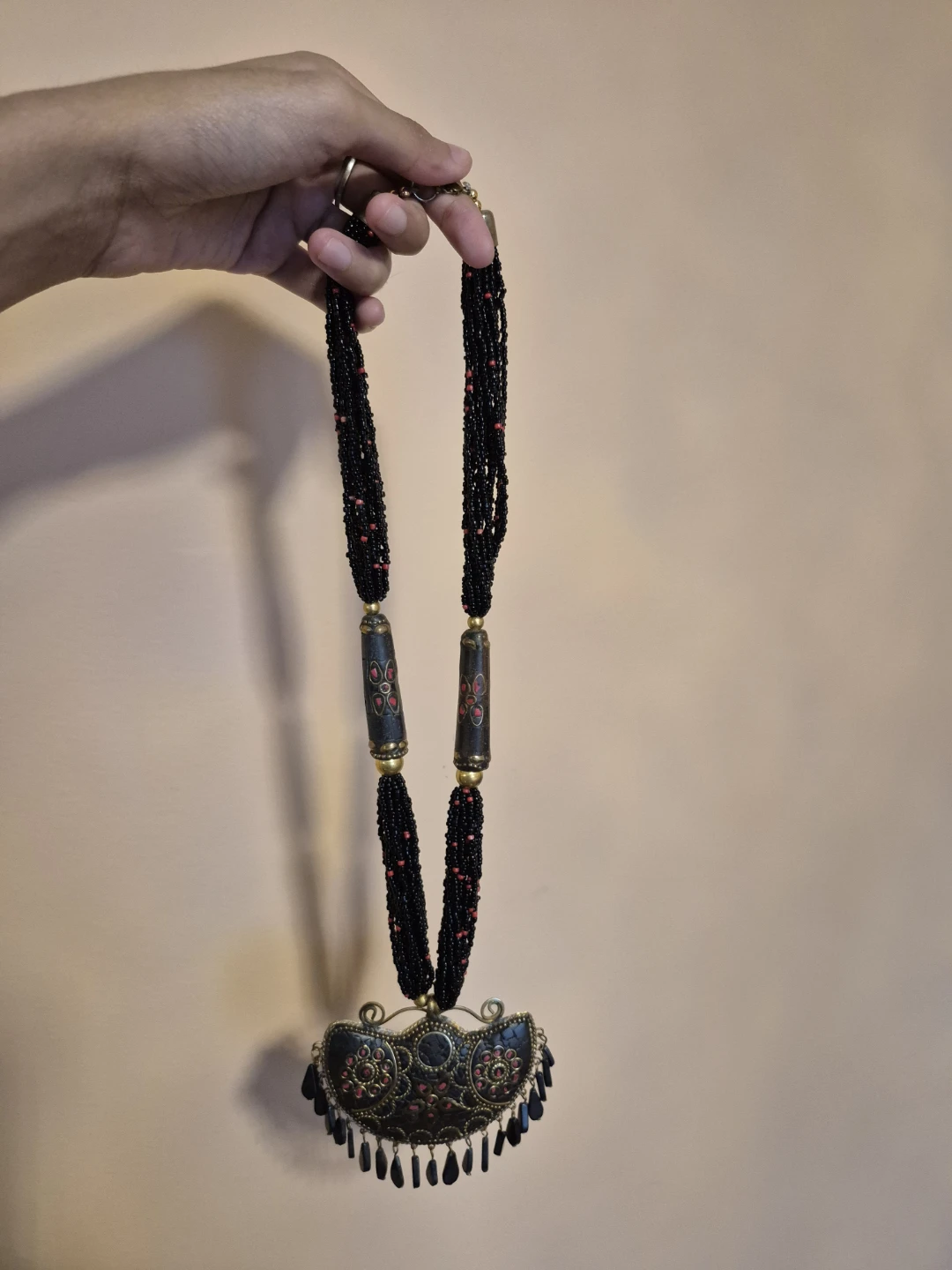 Indian Black beaded necklace with decorative pendant - photo 4