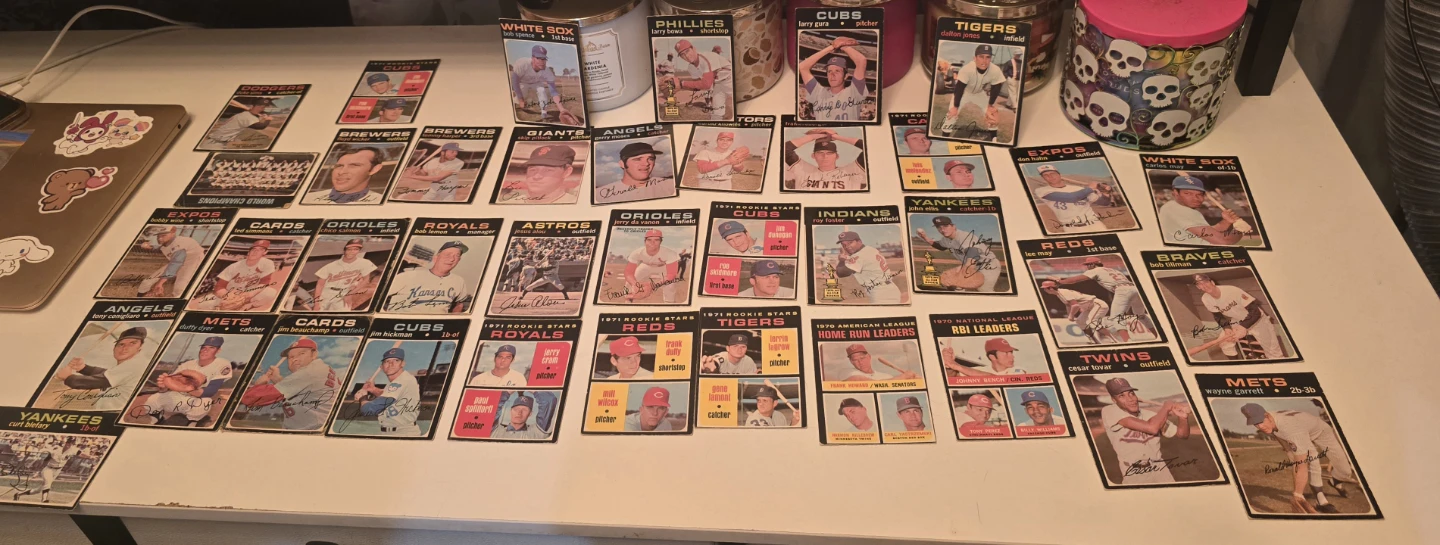 Collection of 1971 Topps Baseball Cards