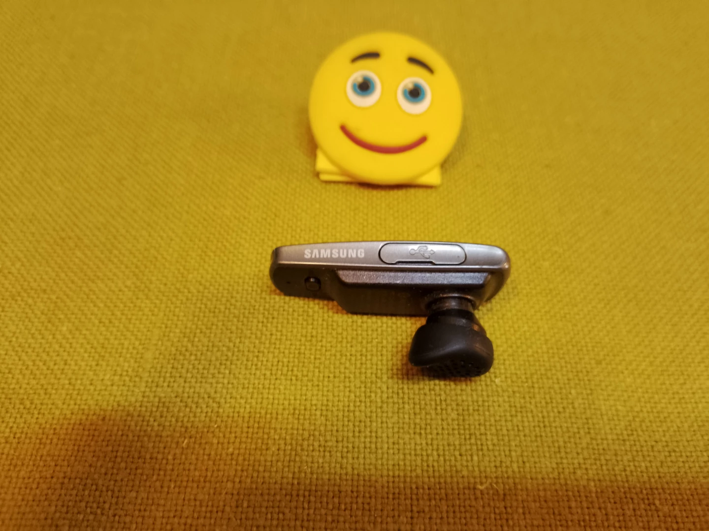 👂📱➡️ Samsung Bluetooth Headset with Charging Cable 👂📱 ⚽ - photo 3