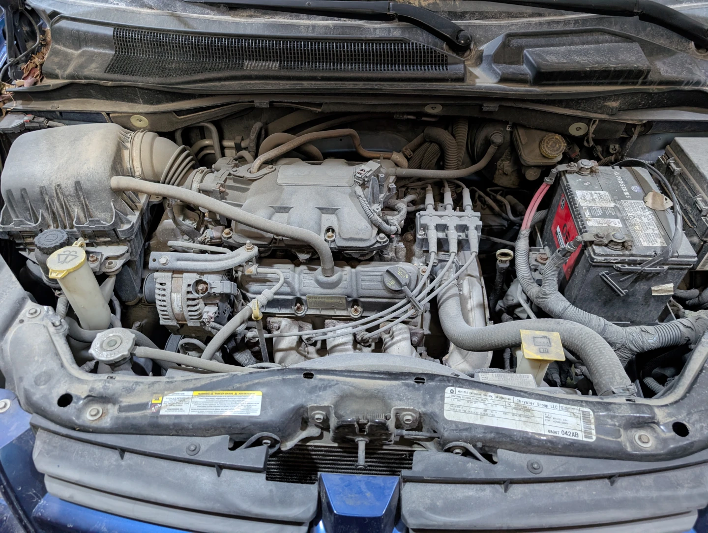 Blue Dodge Grand Caravan Minivan - photo 4