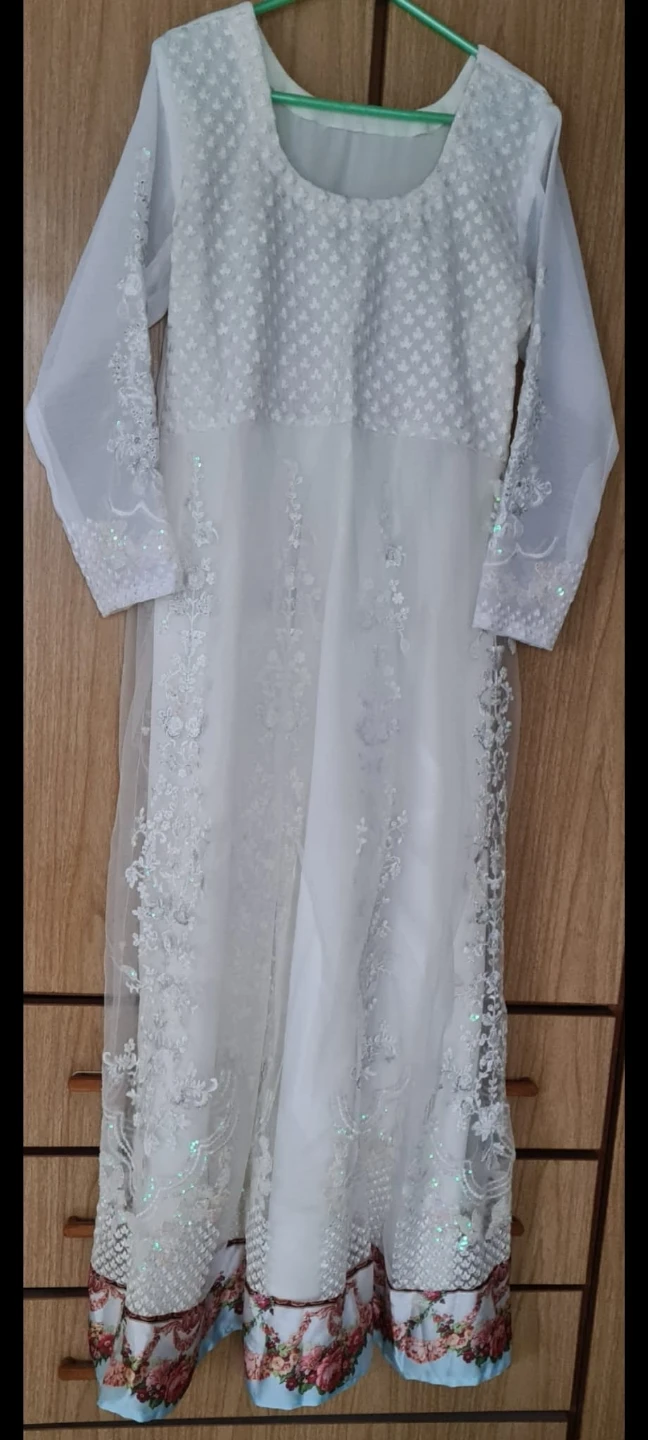 White Embroidered Kurti - photo 4