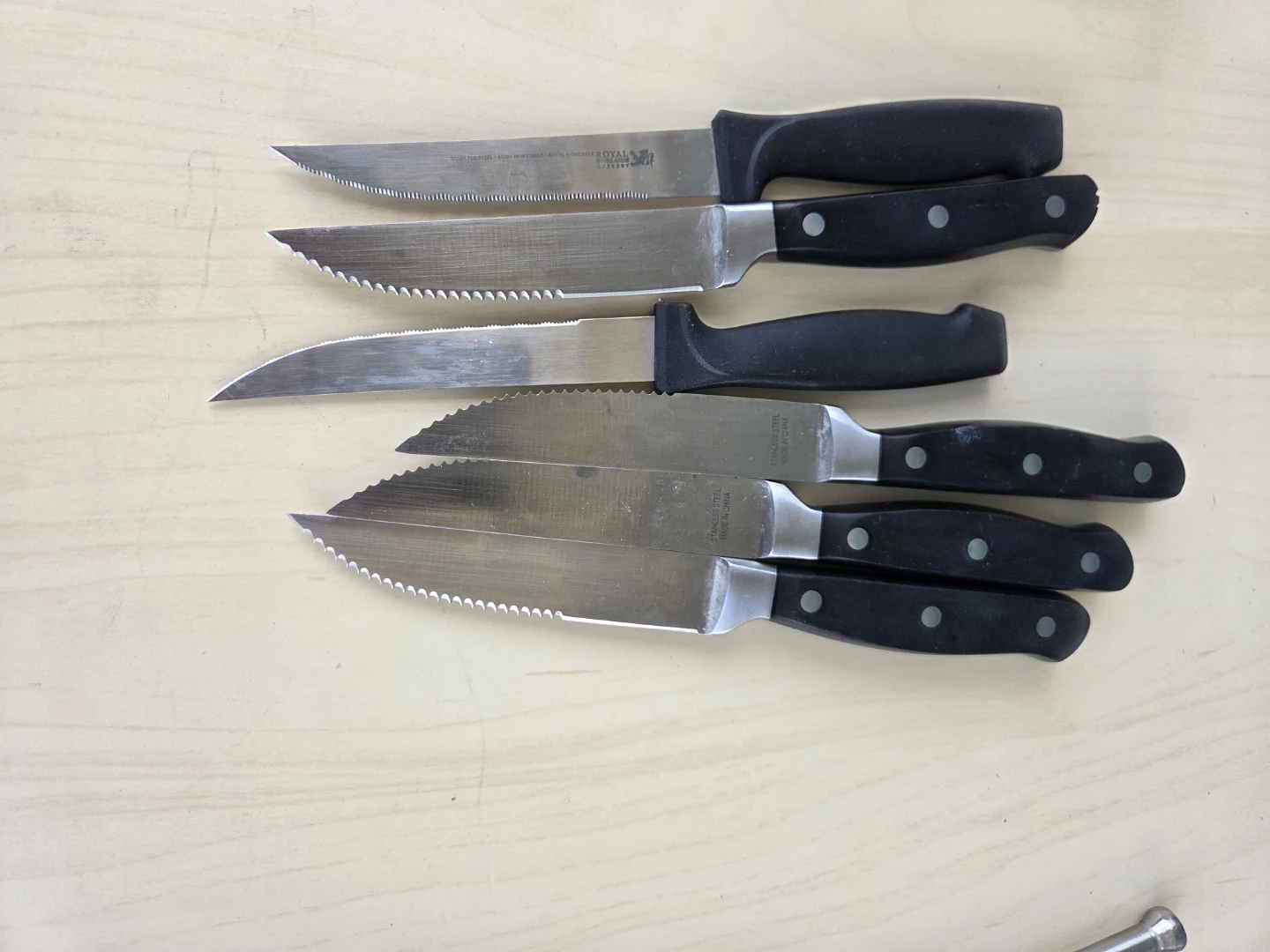 Royal Cutlery Steak Knives Set (6-Piece)