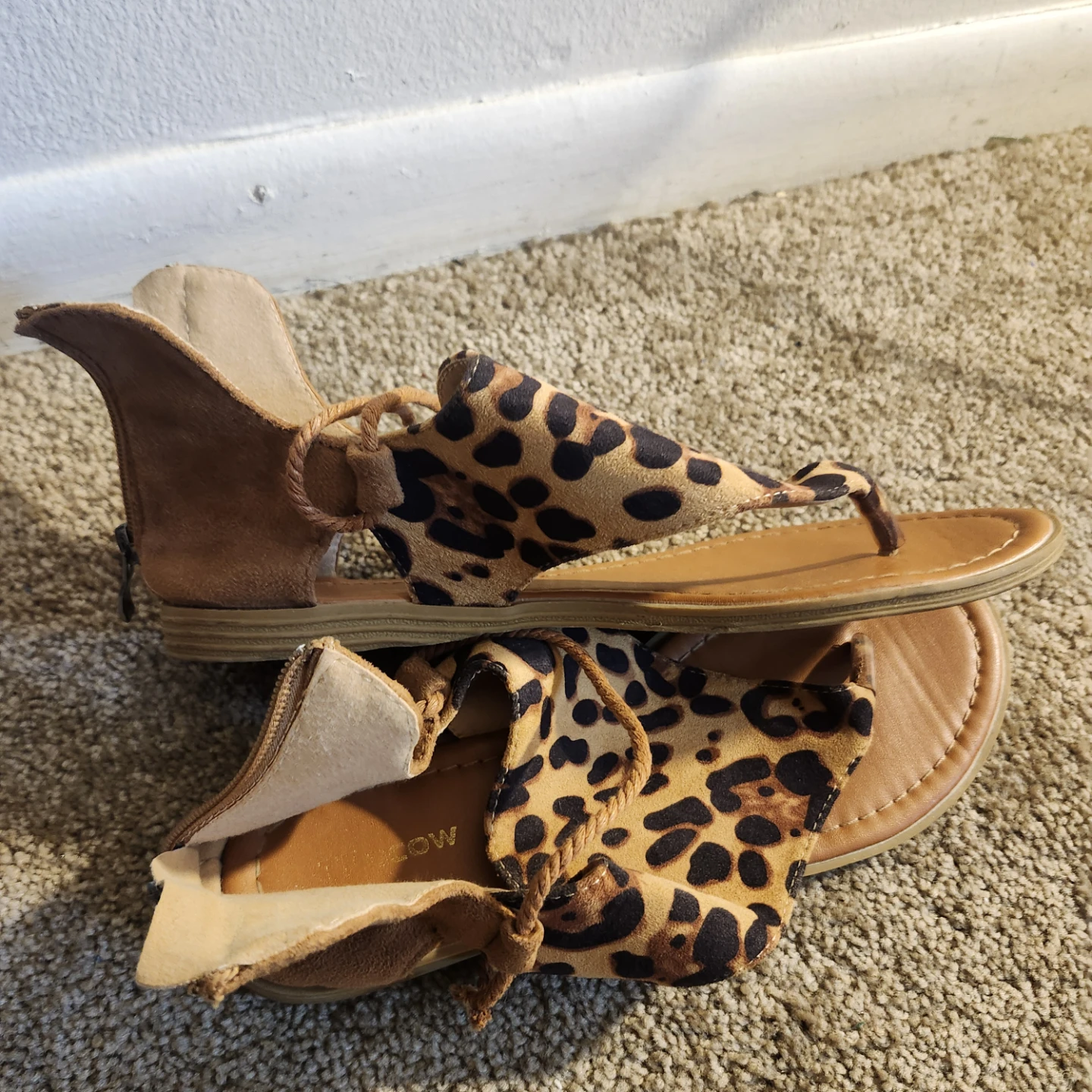 Women's Leopard Sandals - photo 4