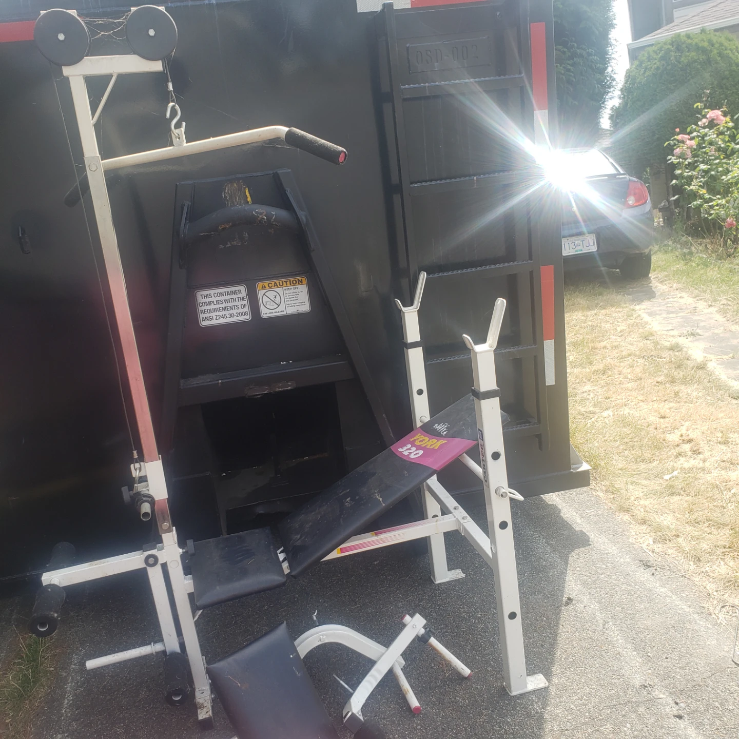 York 320 Weight Bench & Lat Pulldown Machine - photo 2