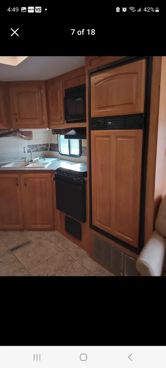2010 Jayco Eagle 322FKS - photo 5