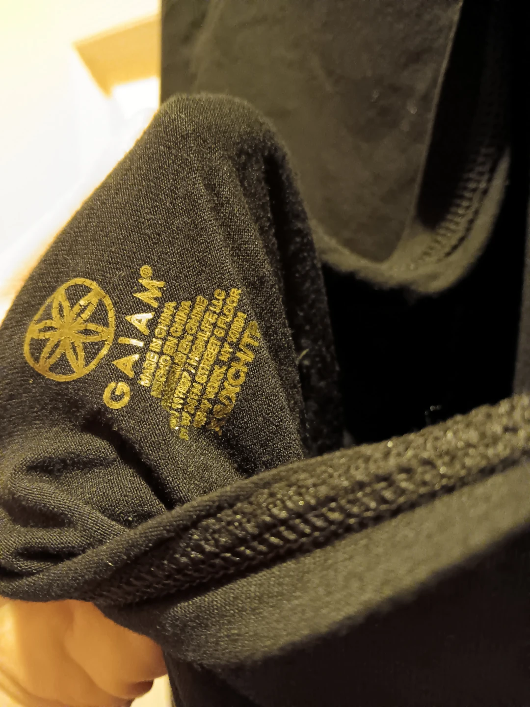 Gaiam Black Long Sleeve T-Shirt - photo 5