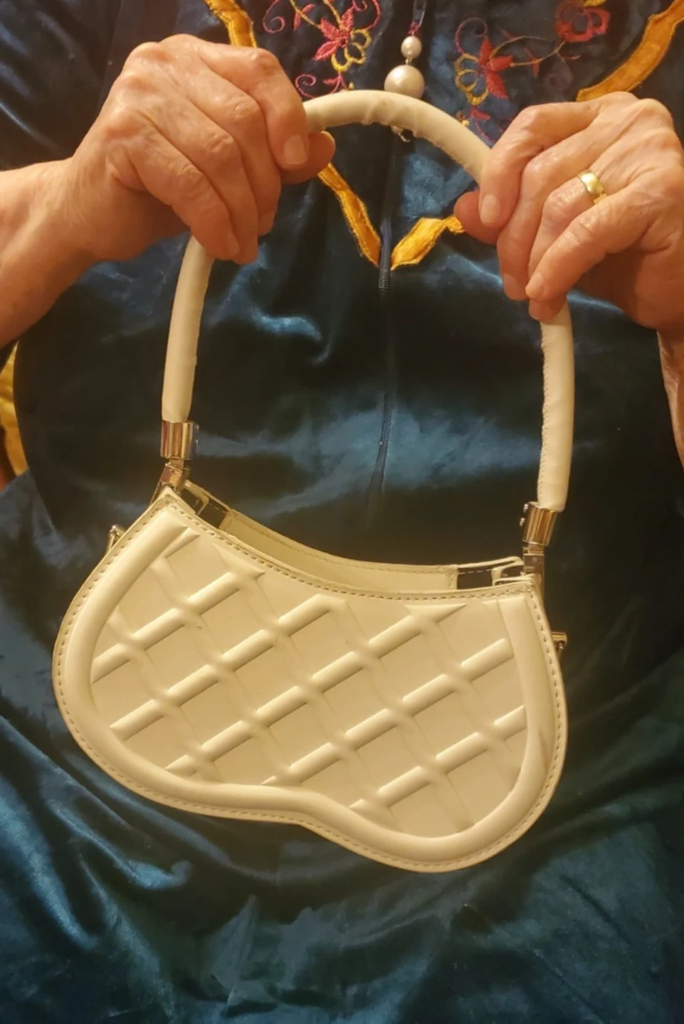 White Quilted Heart Shoulder Bag with Silver Hardware - photo 2